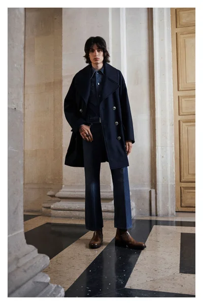 Look 15